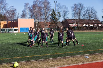 Bild 22 - B-Juniorinnen SV Henstedt-Ulzburg - MTSV Olympia Neumnster : Ergebnis: 0:4